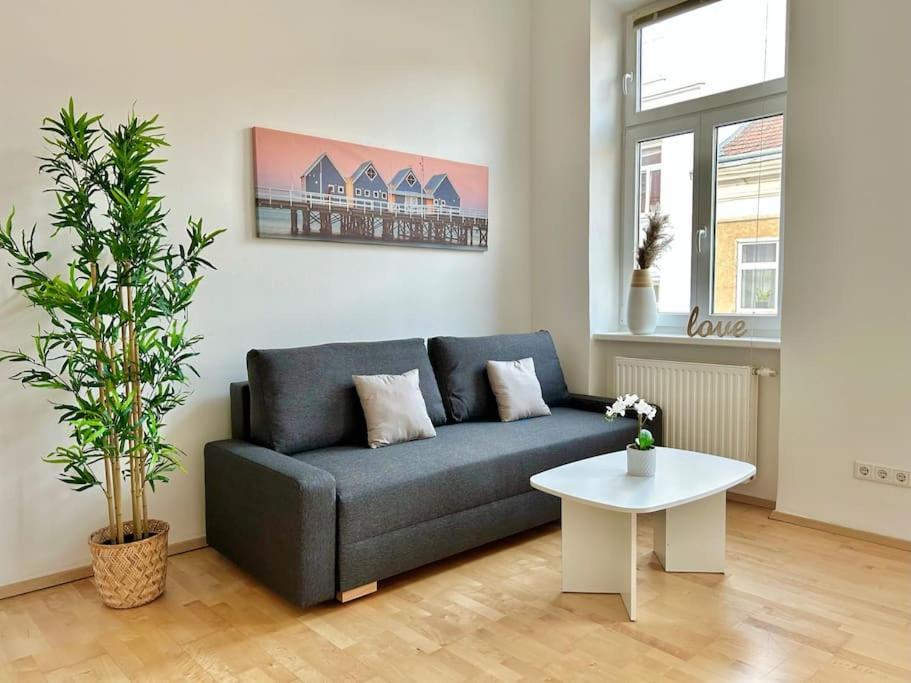 Appartement 50 M2 Stylish With Free Parking Wenen